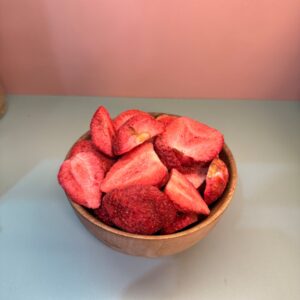 توت فرنگی پفکی