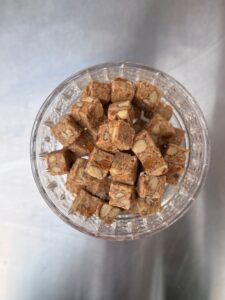 خرید شکلات بادام درختی